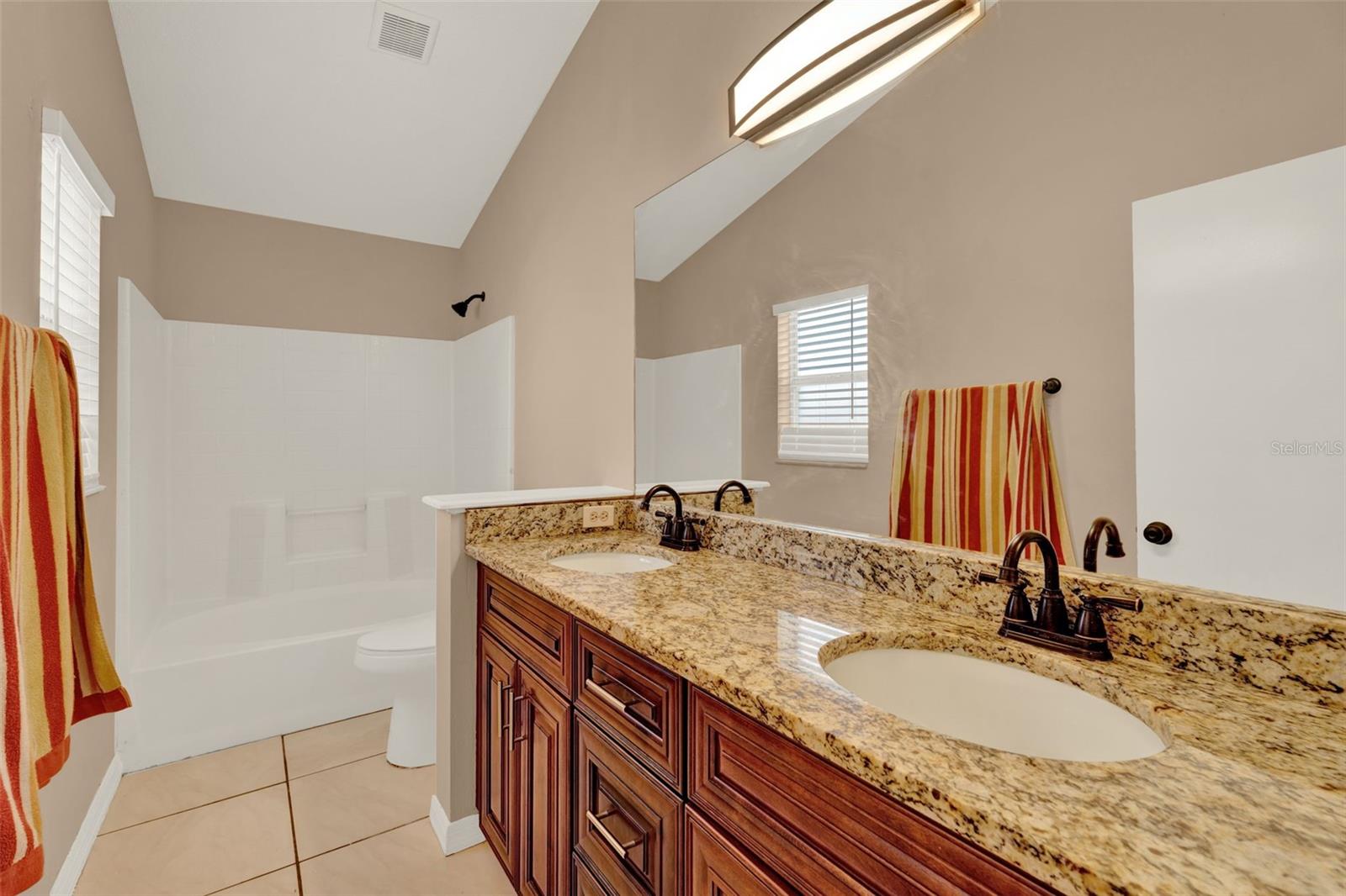 9668 HOLLYHILL DR, ORLANDO, FL, 32824