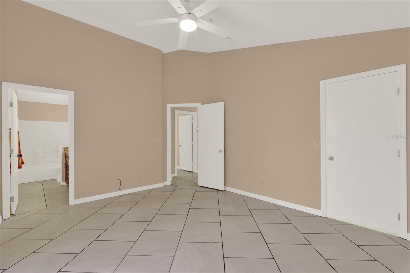 9668 HOLLYHILL DR, ORLANDO, FL, 32824