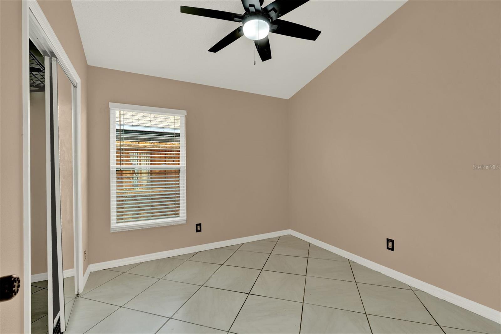 9668 HOLLYHILL DR, ORLANDO, FL, 32824