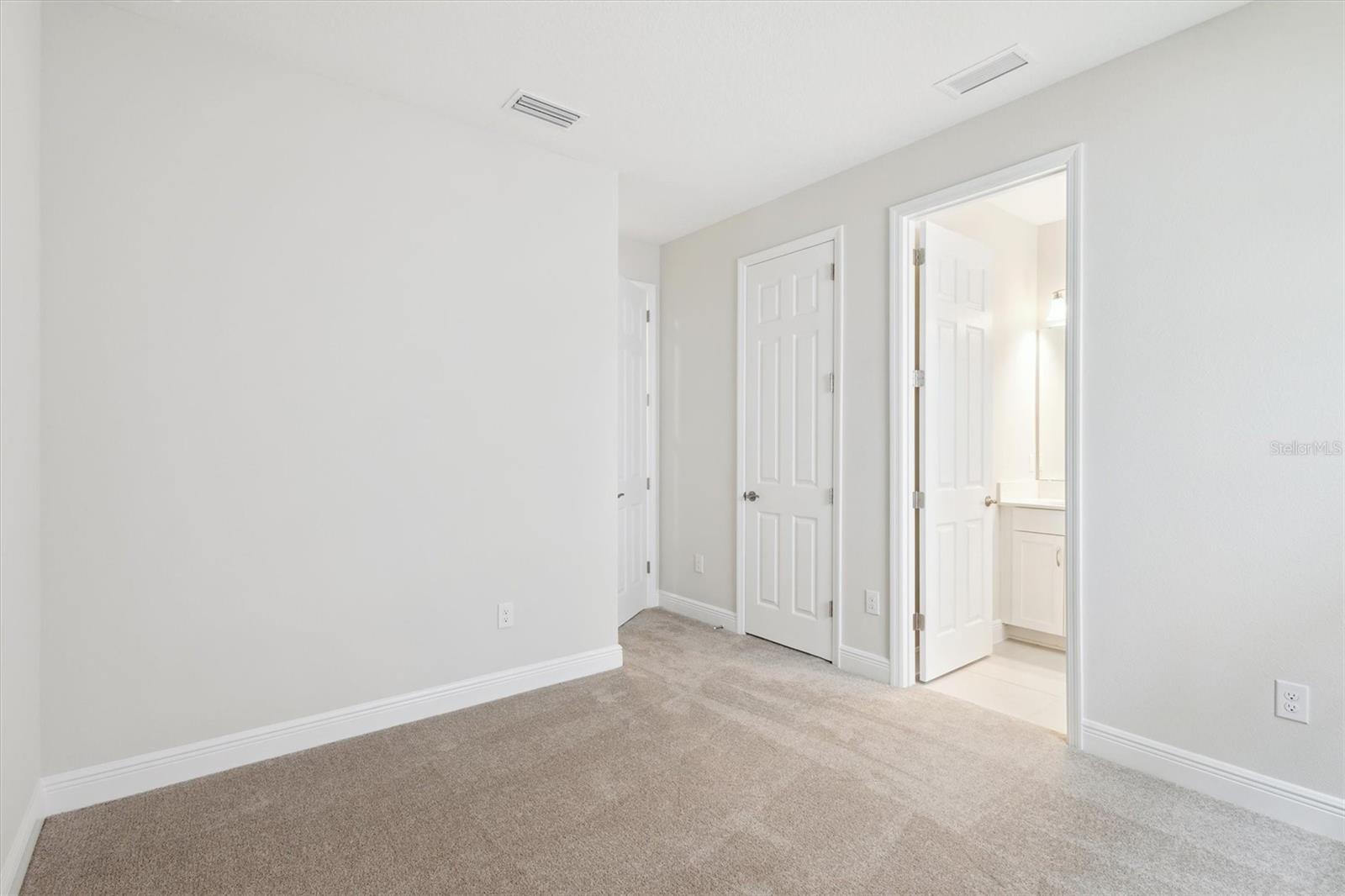 8514 DOVE BOG TER, PARRISH, FL, 34219