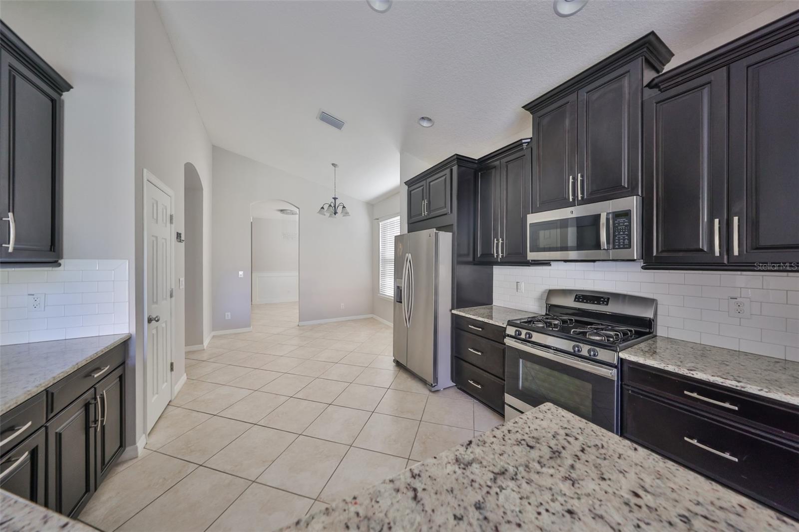 9244 BELLA VITA CIR, LAND O LAKES, FL, 34637