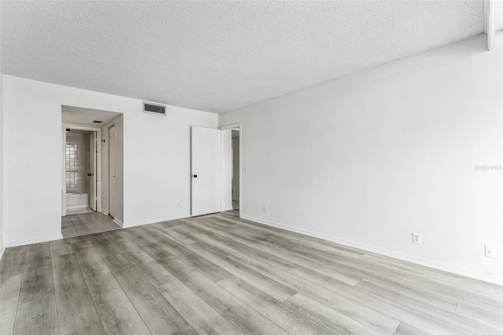 6219 PALMA DEL MAR BLVD S #301, ST PETERSBURG, FL, 33715