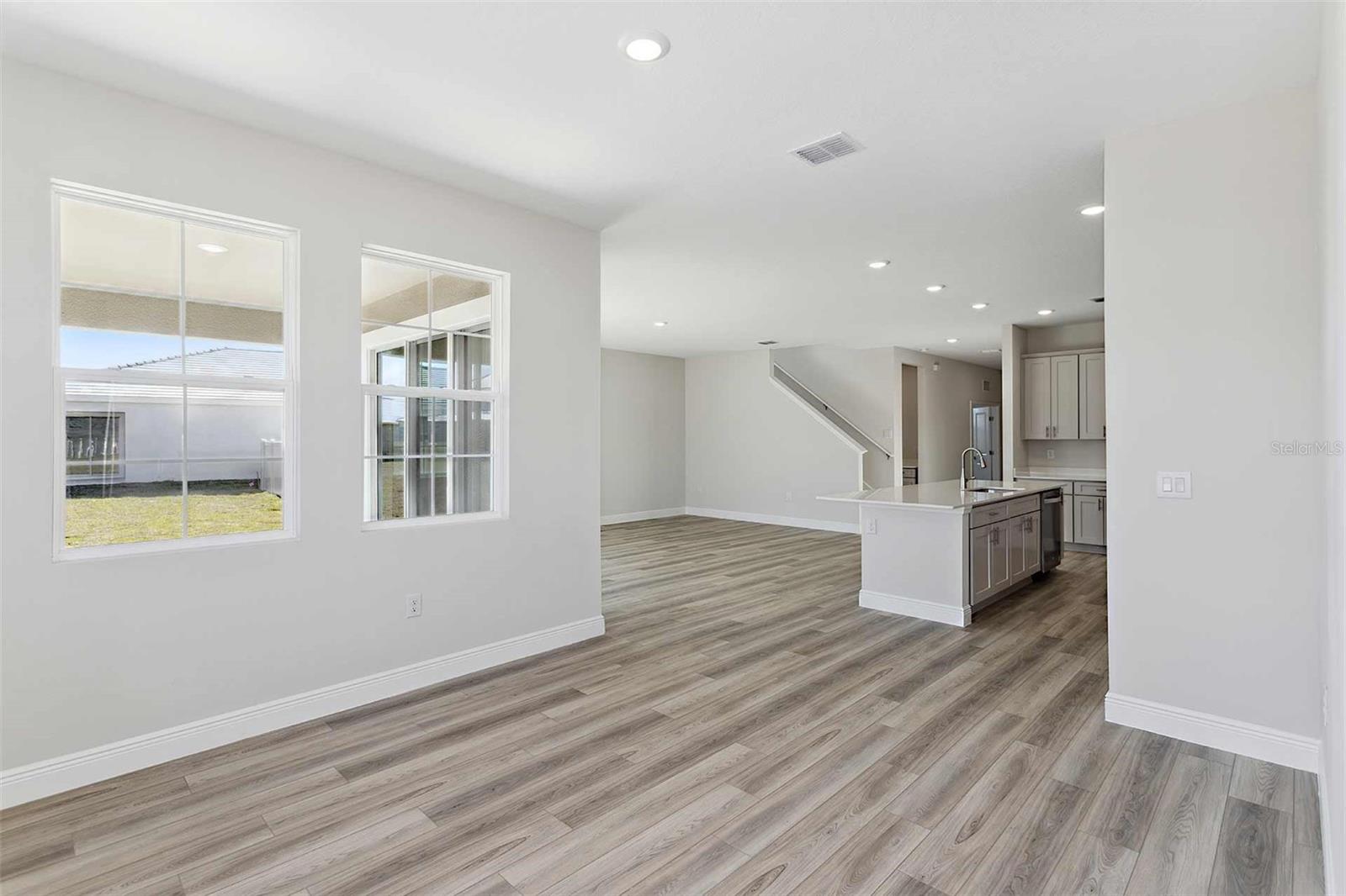 10017 SURREY ROSE DR, SAN ANTONIO, FL, 33576