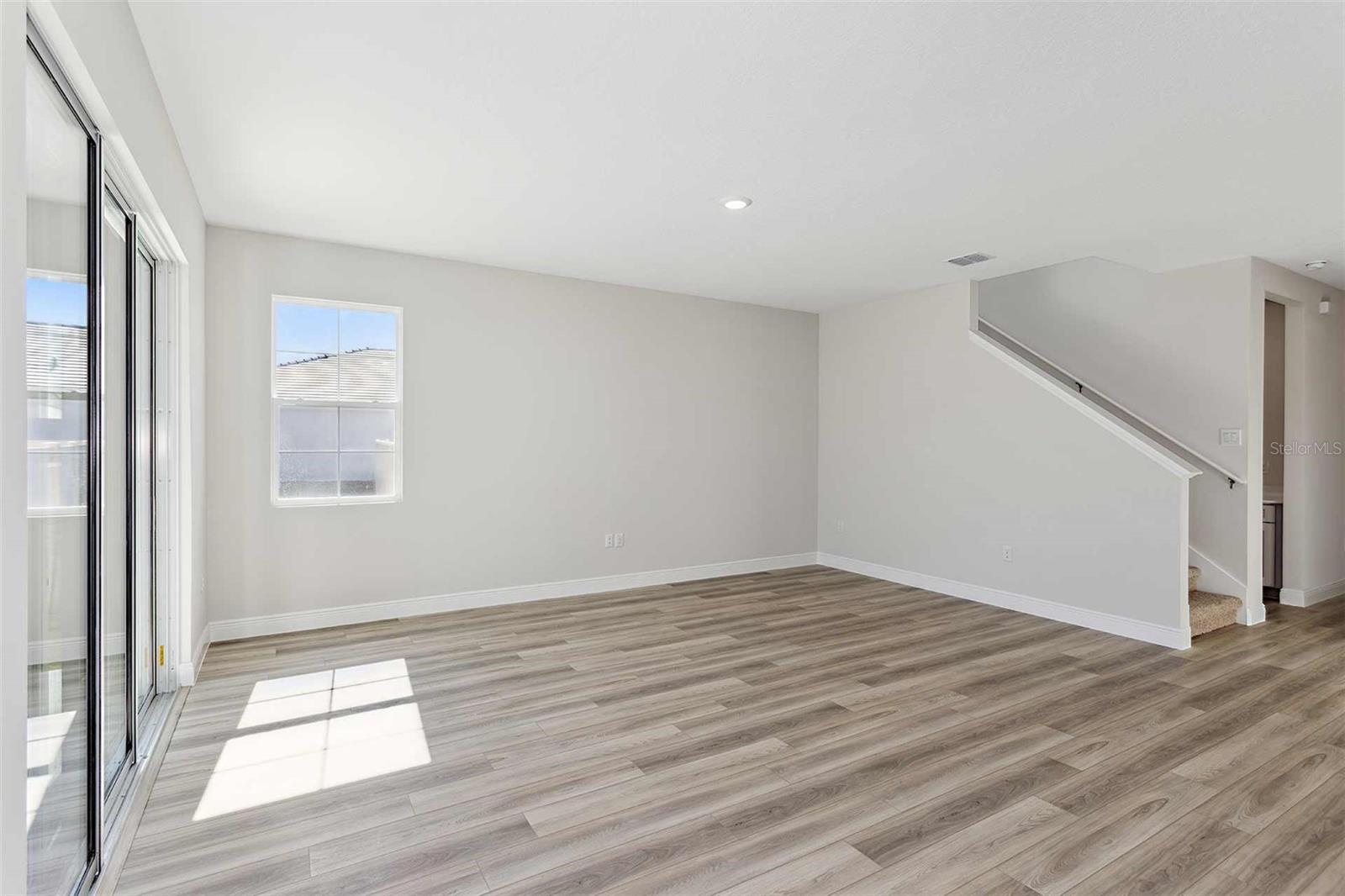 10017 SURREY ROSE DR, SAN ANTONIO, FL, 33576