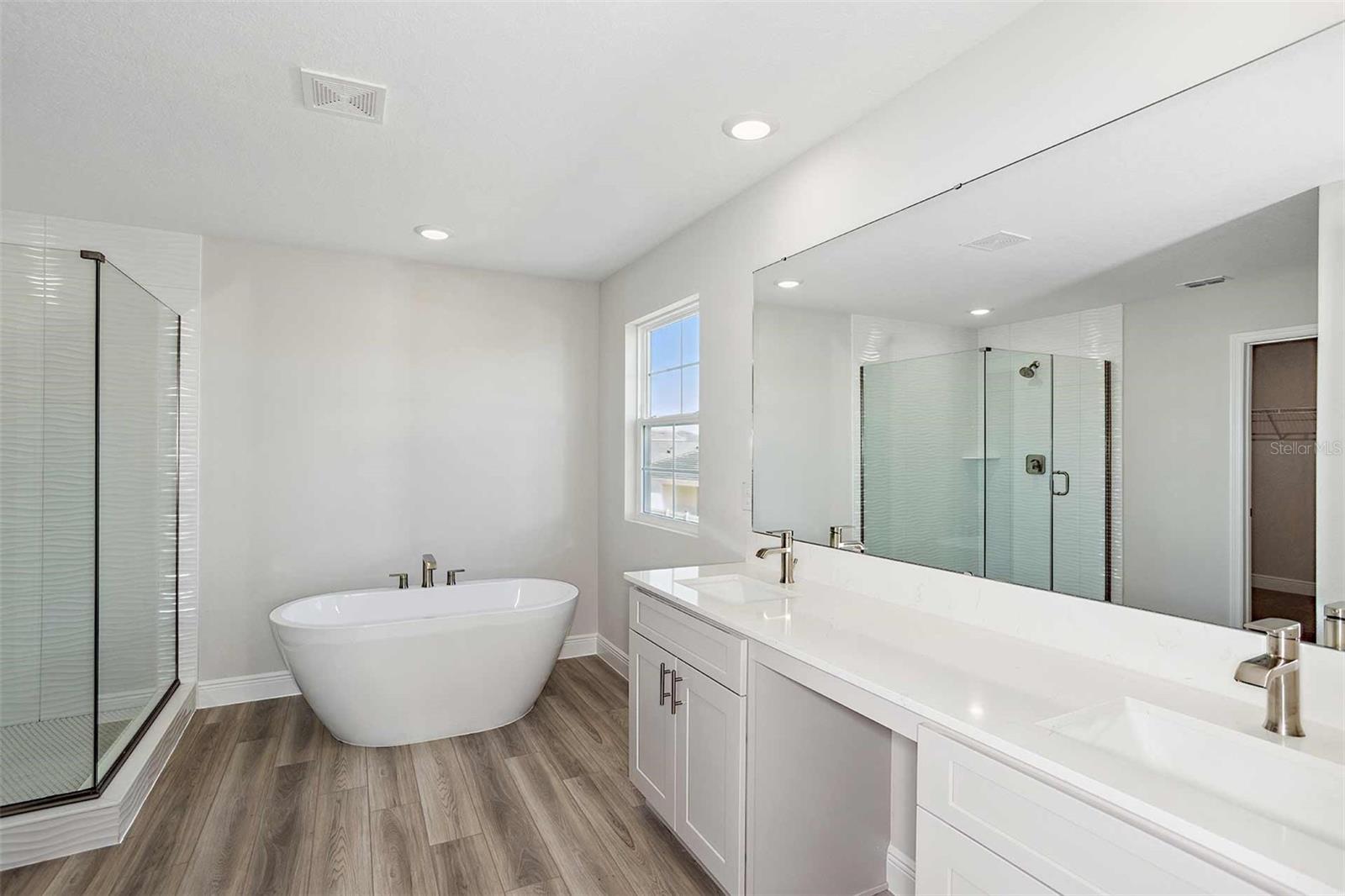 10017 SURREY ROSE DR, SAN ANTONIO, FL, 33576