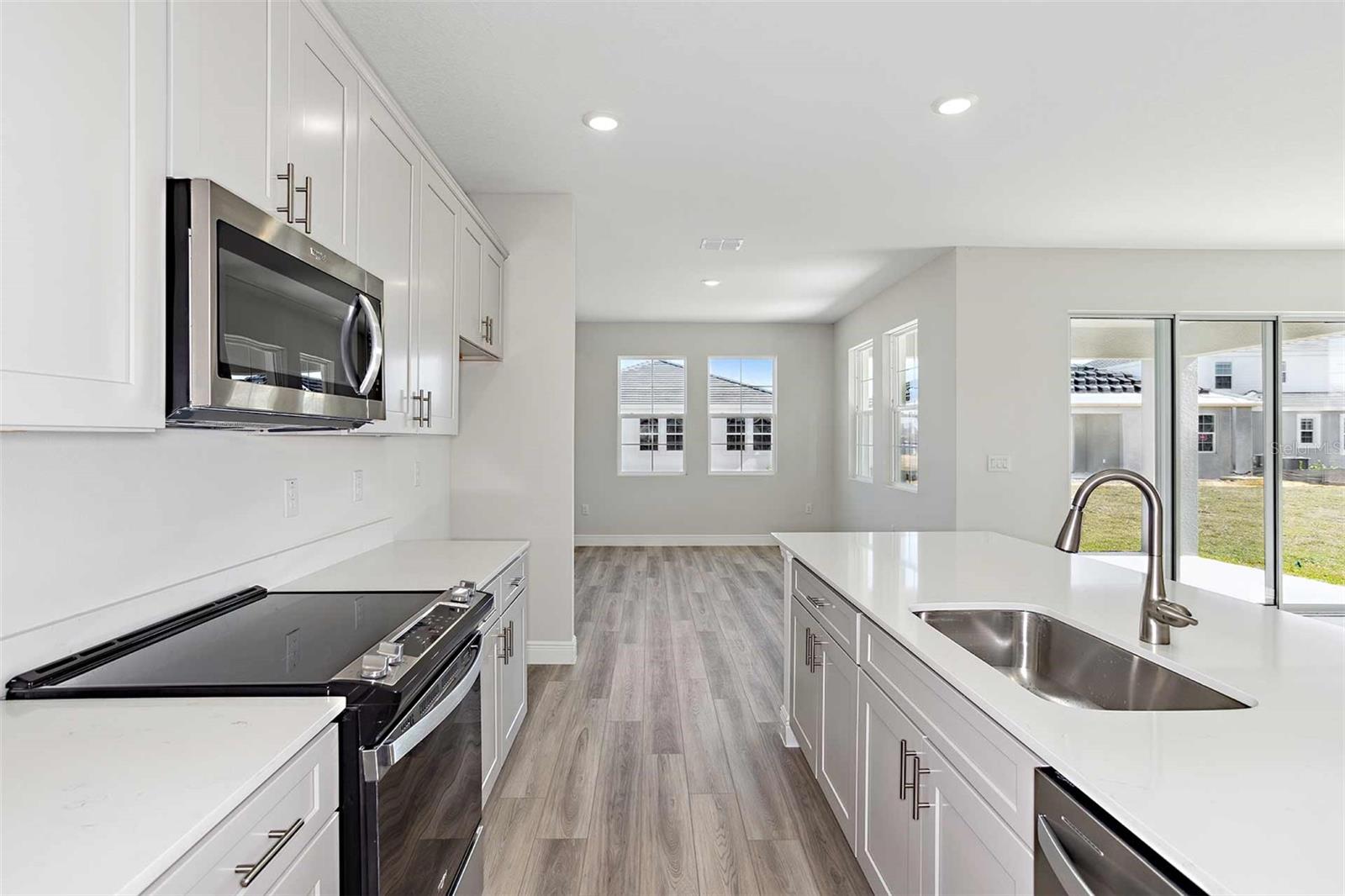 10017 SURREY ROSE DR, SAN ANTONIO, FL, 33576