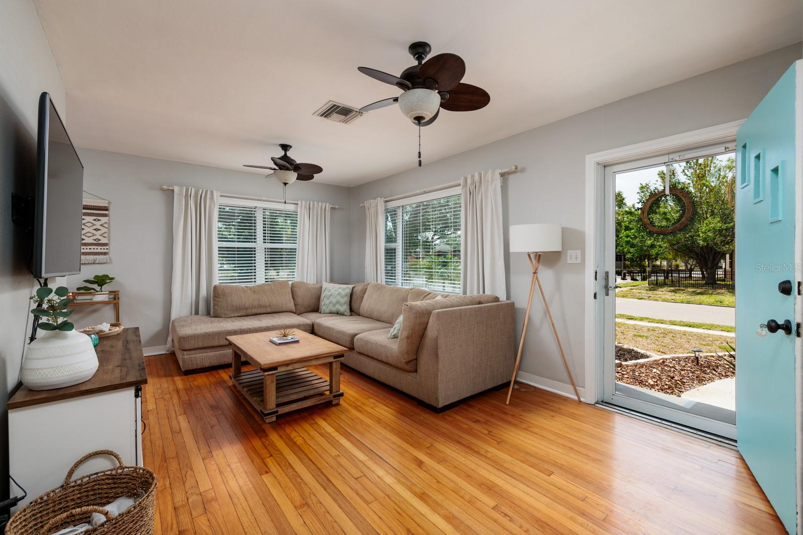 3301 8TH AVE N, ST PETERSBURG, FL, 33713