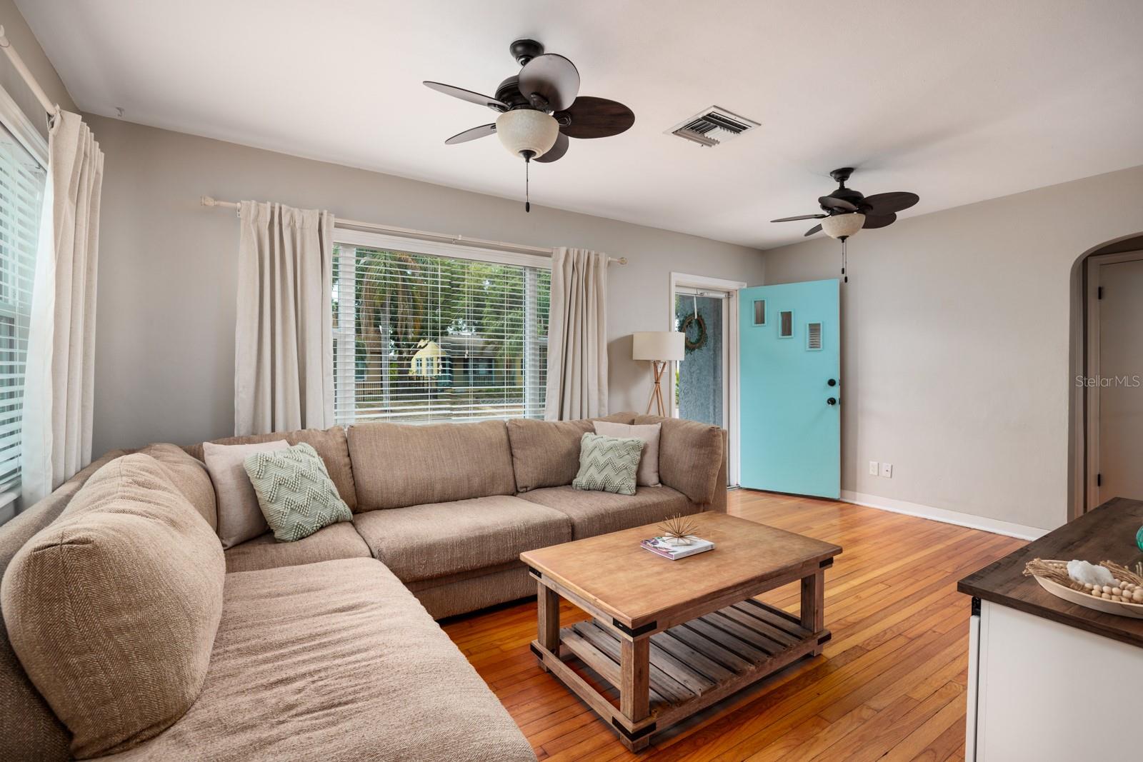 3301 8TH AVE N, ST PETERSBURG, FL, 33713