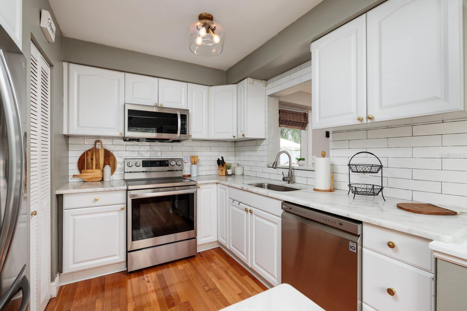 3301 8TH AVE N, ST PETERSBURG, FL, 33713