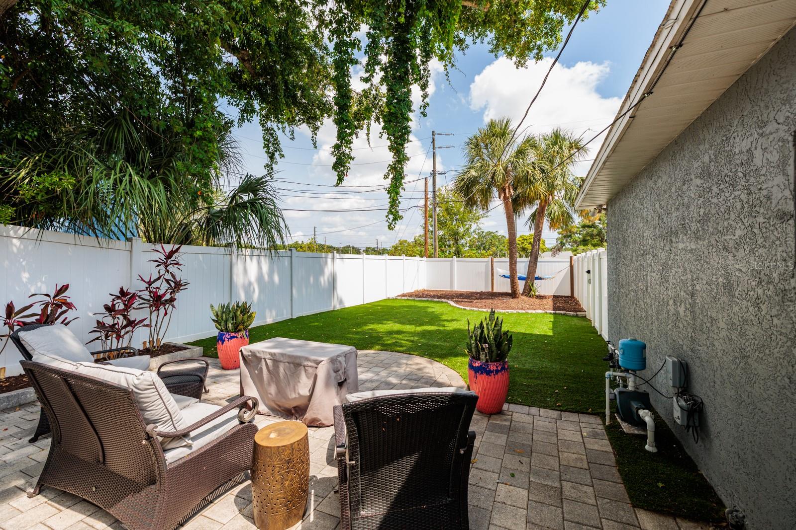 3301 8TH AVE N, ST PETERSBURG, FL, 33713