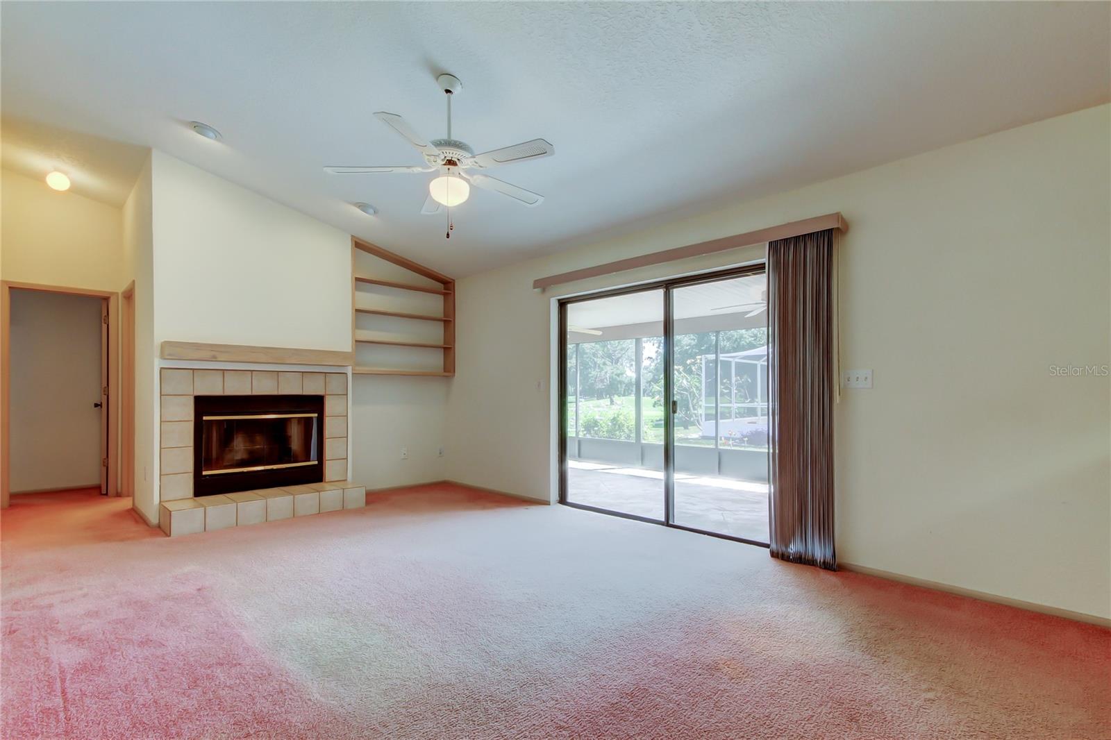 11325 GLENMONT DR, TAMPA, FL, 33635