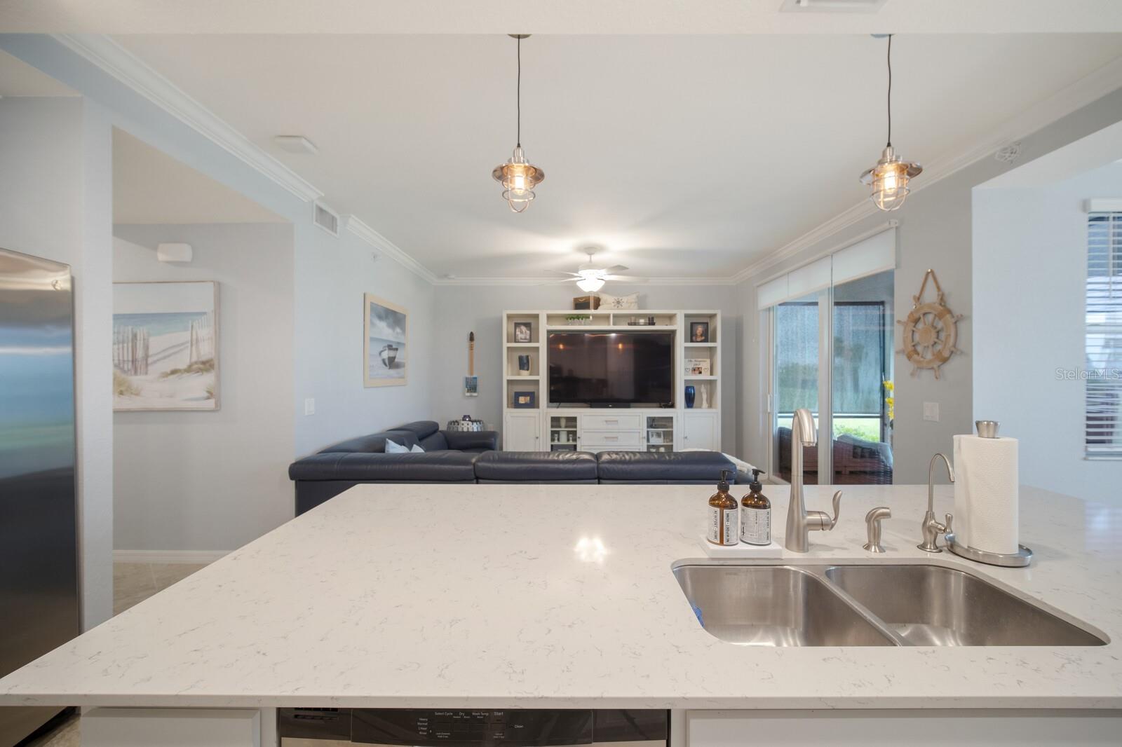 910 TIDEWATER SHORES LOOP #103, BRADENTON, FL, 34208