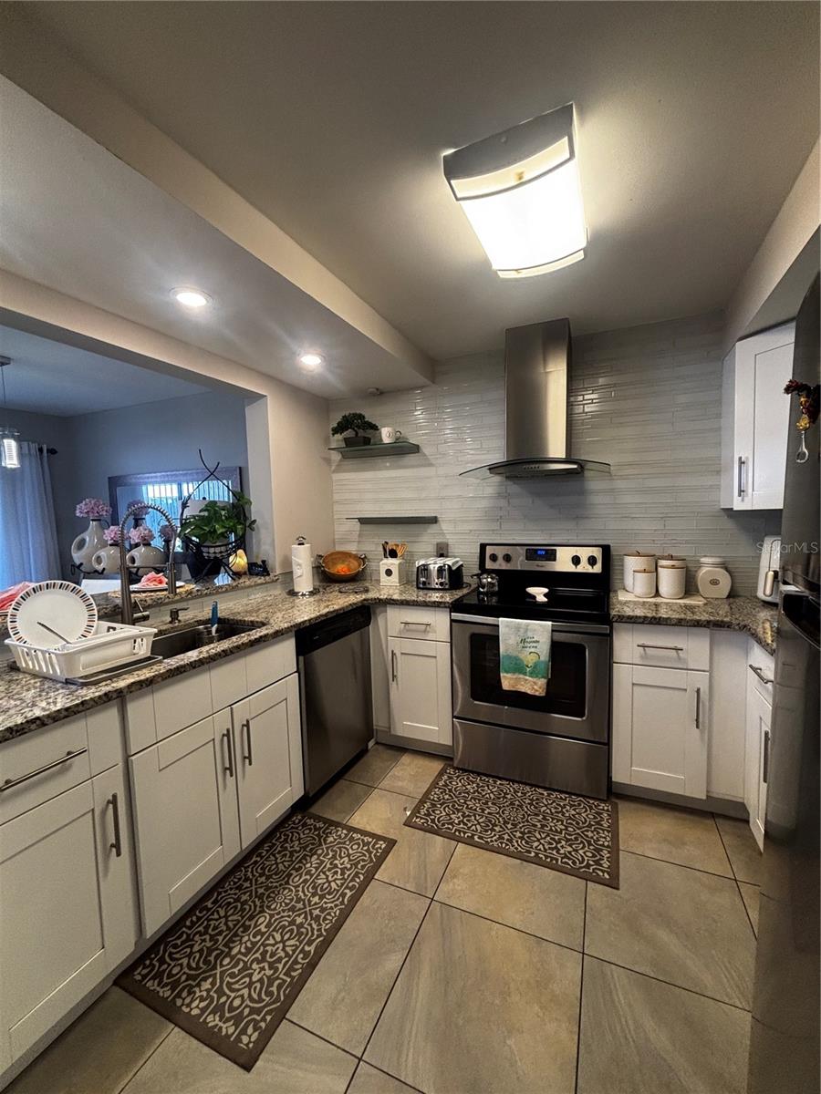 4264 PLAYER CIR #126, ORLANDO, FL, 32808