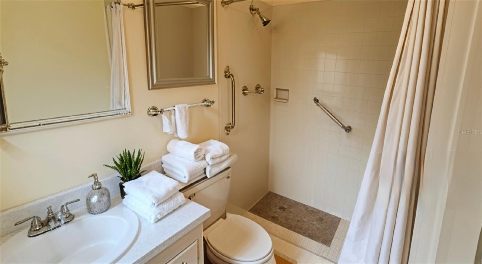 5967 TERRACE PARK DR N #101, ST PETERSBURG, FL, 33709