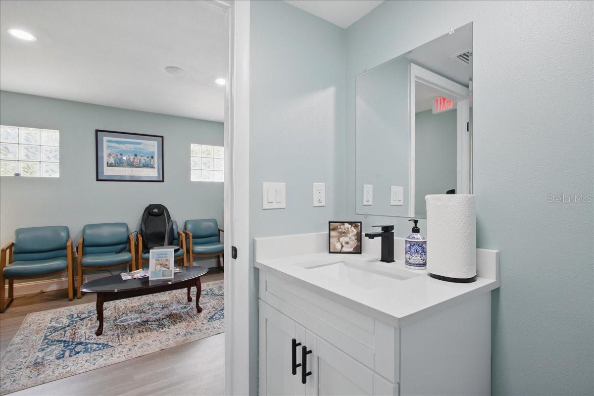 4250 W BAY TO BAY BLVD, TAMPA, FL, 33629