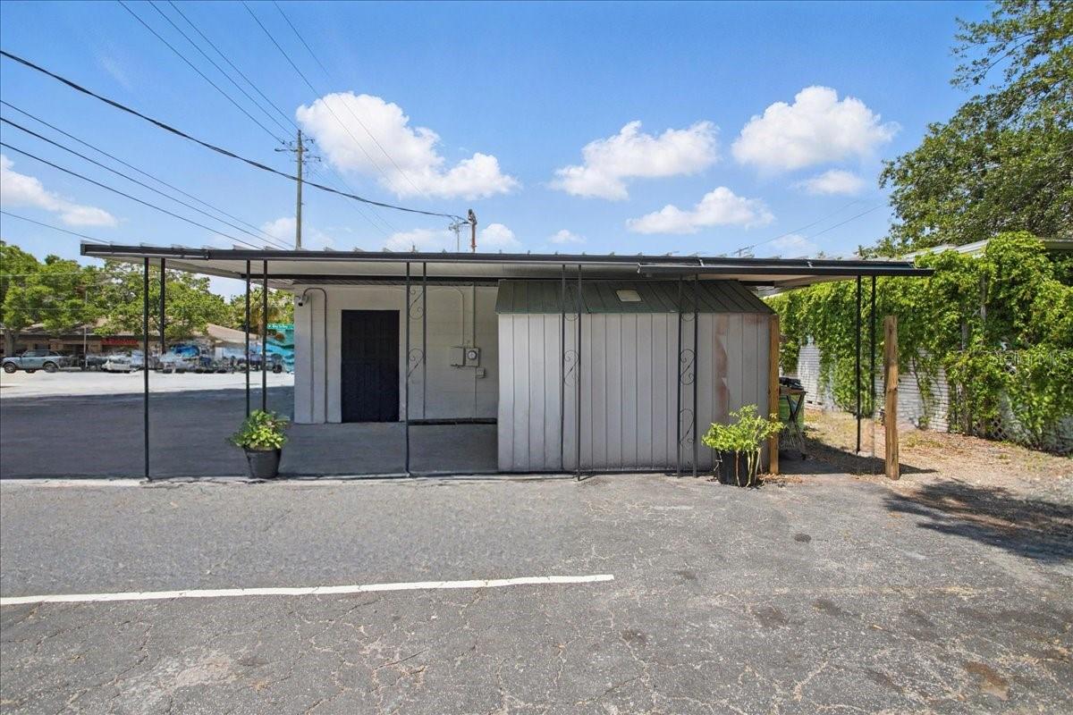 4250 W BAY TO BAY BLVD, TAMPA, FL, 33629