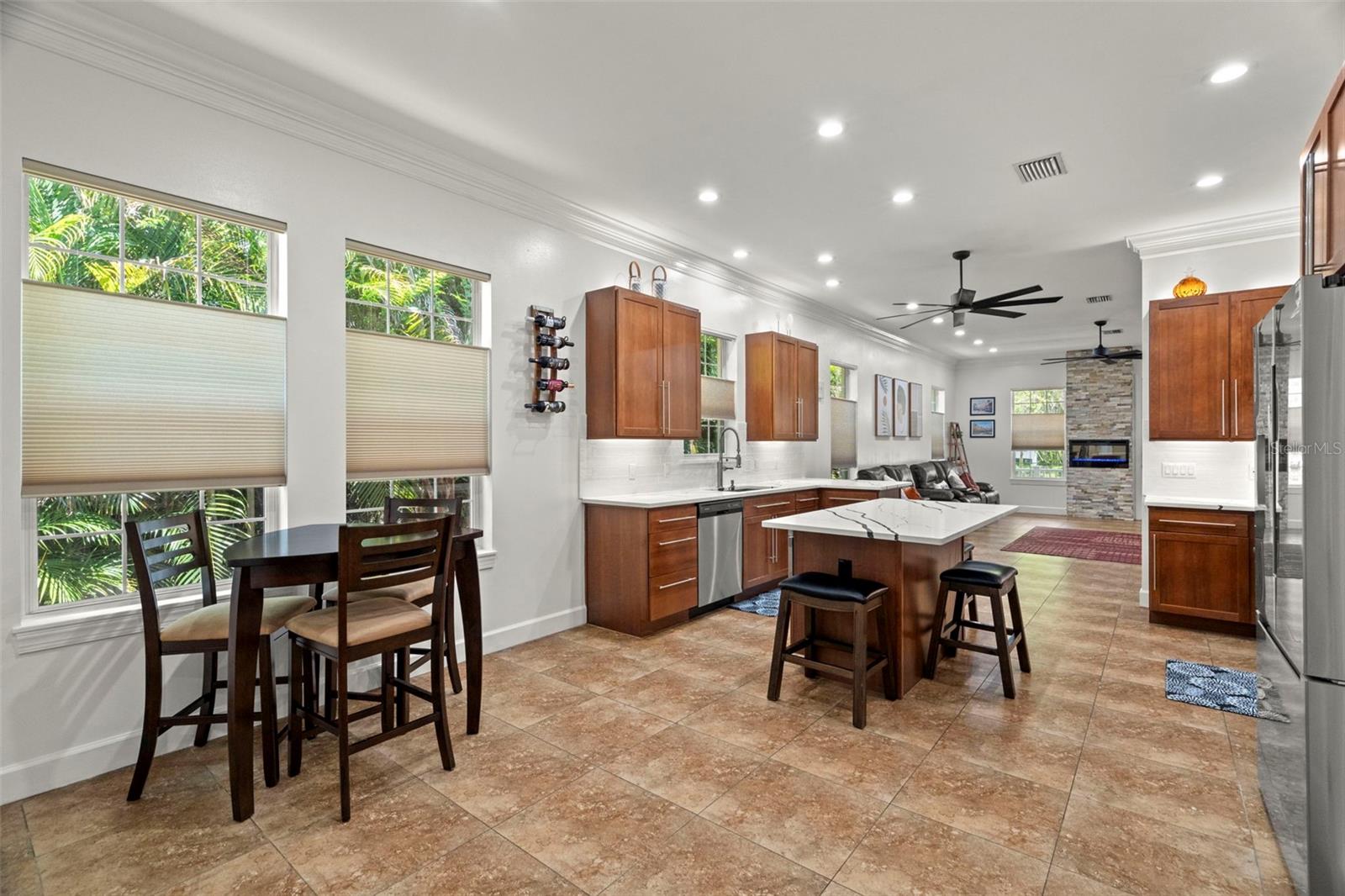 375 5TH AVE N, SAFETY HARBOR, FL, 34695