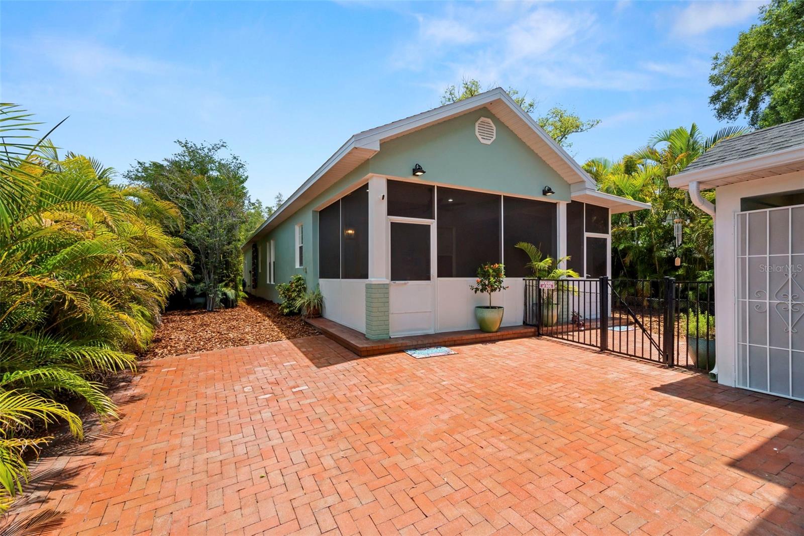 375 5TH AVE N, SAFETY HARBOR, FL, 34695