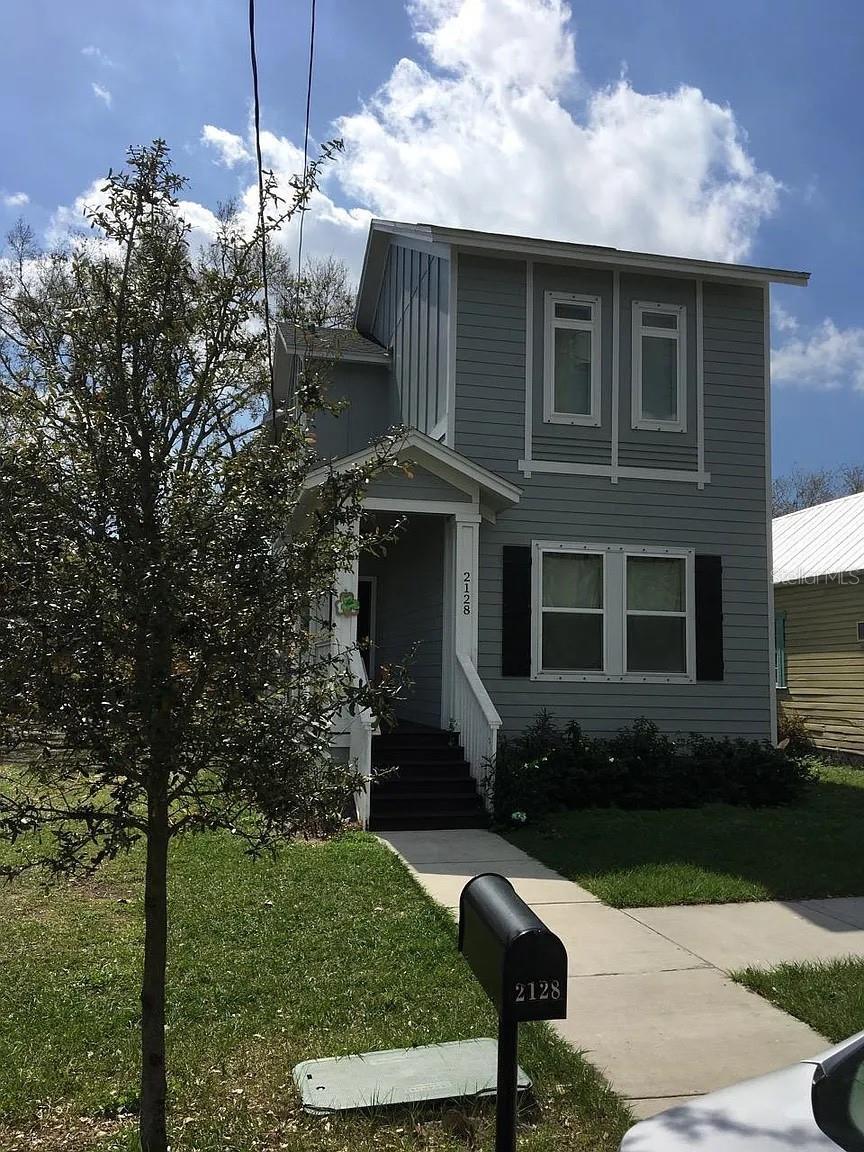 2128 W WALNUT ST, TAMPA, FL, 33607