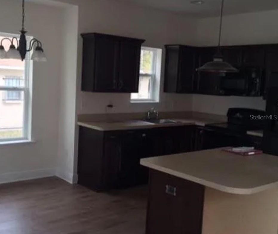 2128 W WALNUT ST, TAMPA, FL, 33607