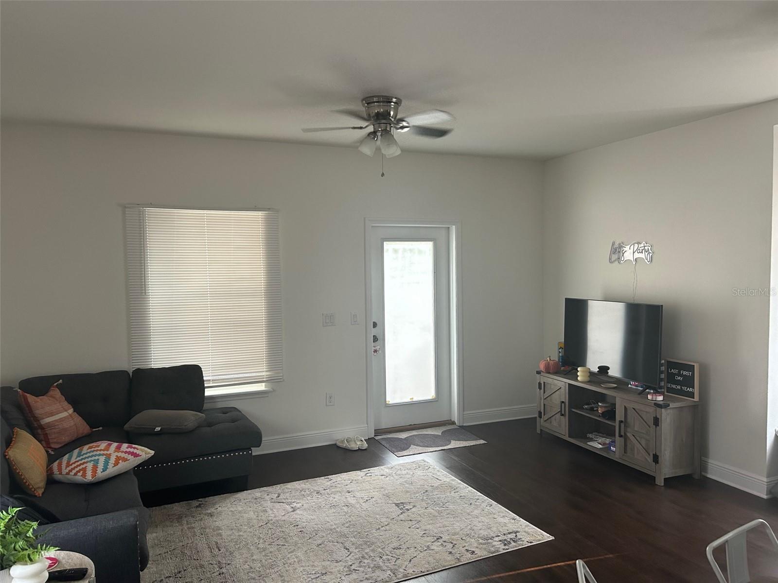 2128 W WALNUT ST, TAMPA, FL, 33607