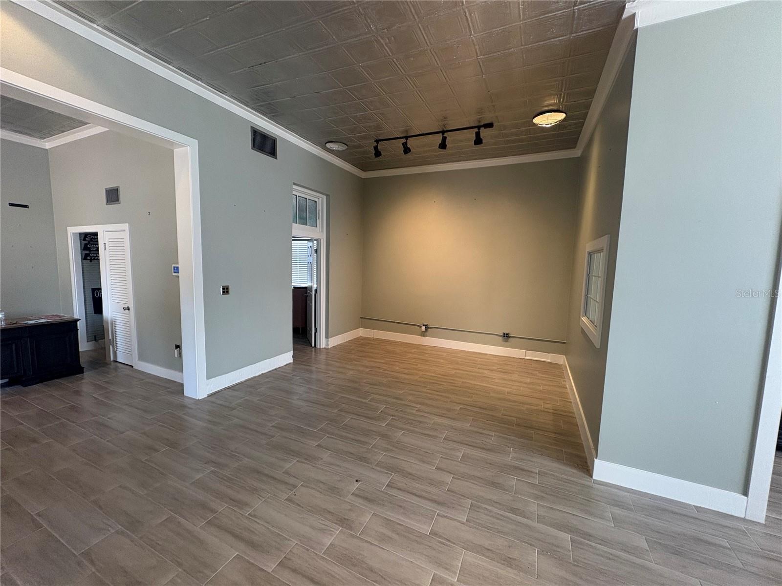 201 E ORANGE AVE, EUSTIS, FL, 32726