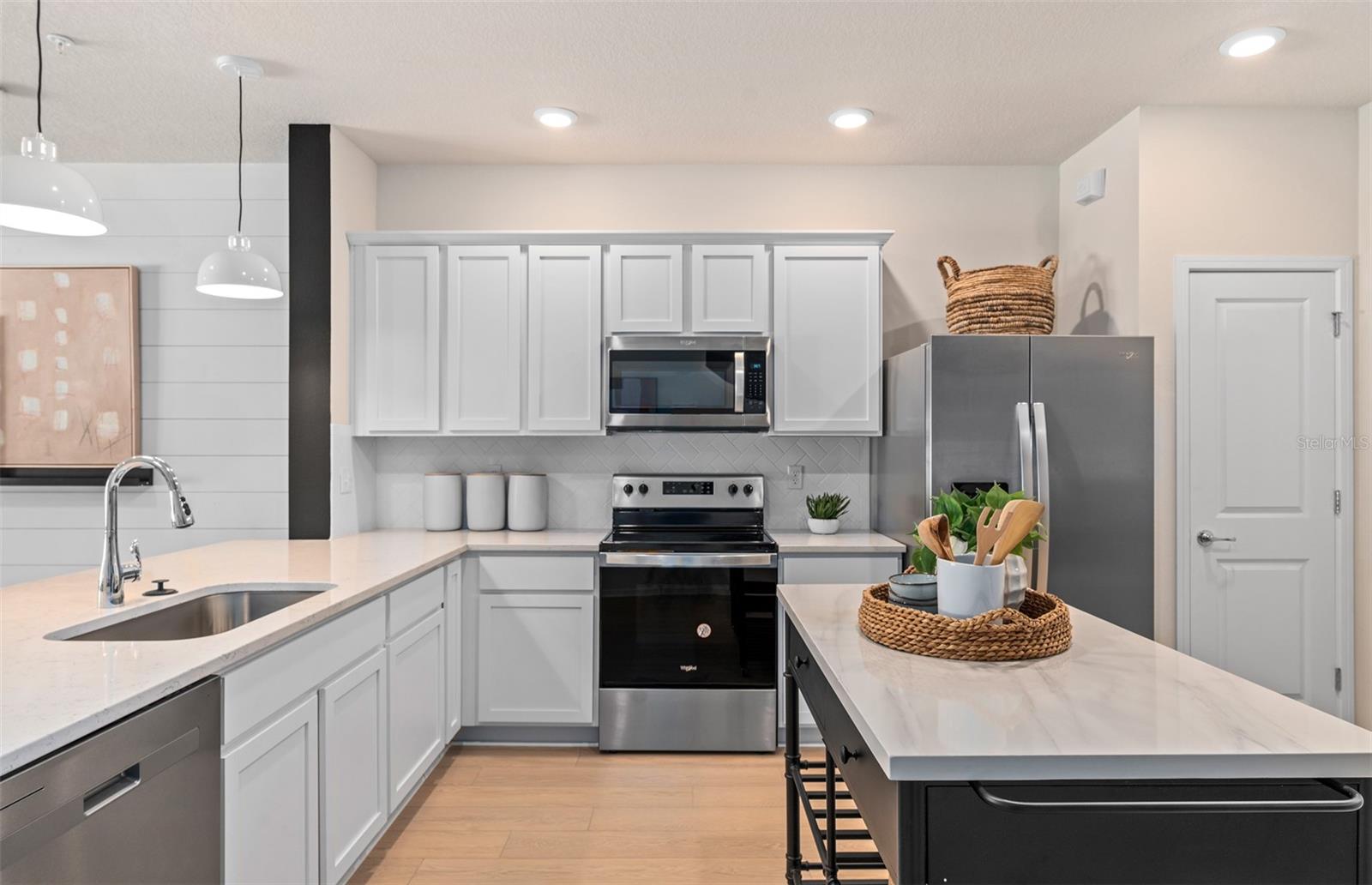 393 MEADOWLAND PT, OVIEDO, FL, 32765