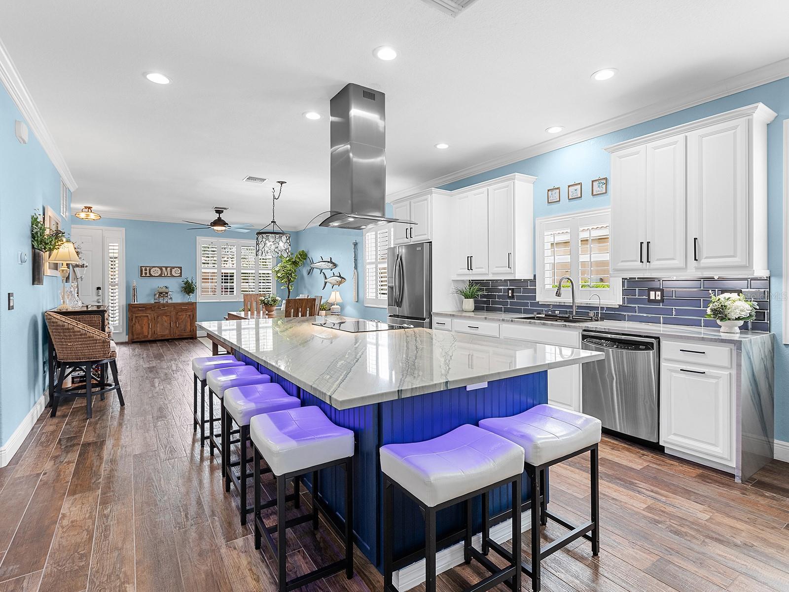 8911 HERITAGE SOUND DR, BRADENTON, FL, 34212