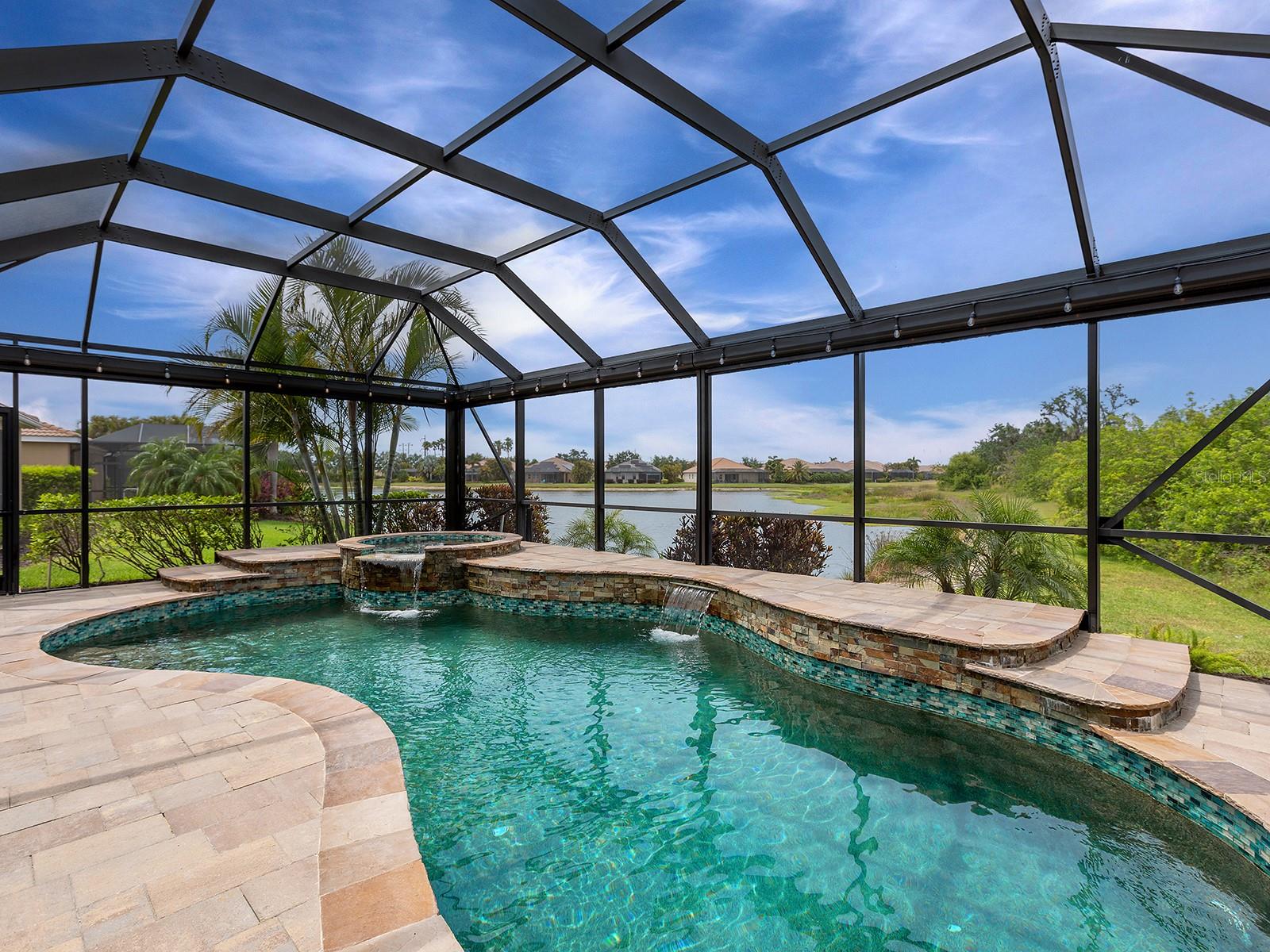 8911 HERITAGE SOUND DR, BRADENTON, FL, 34212