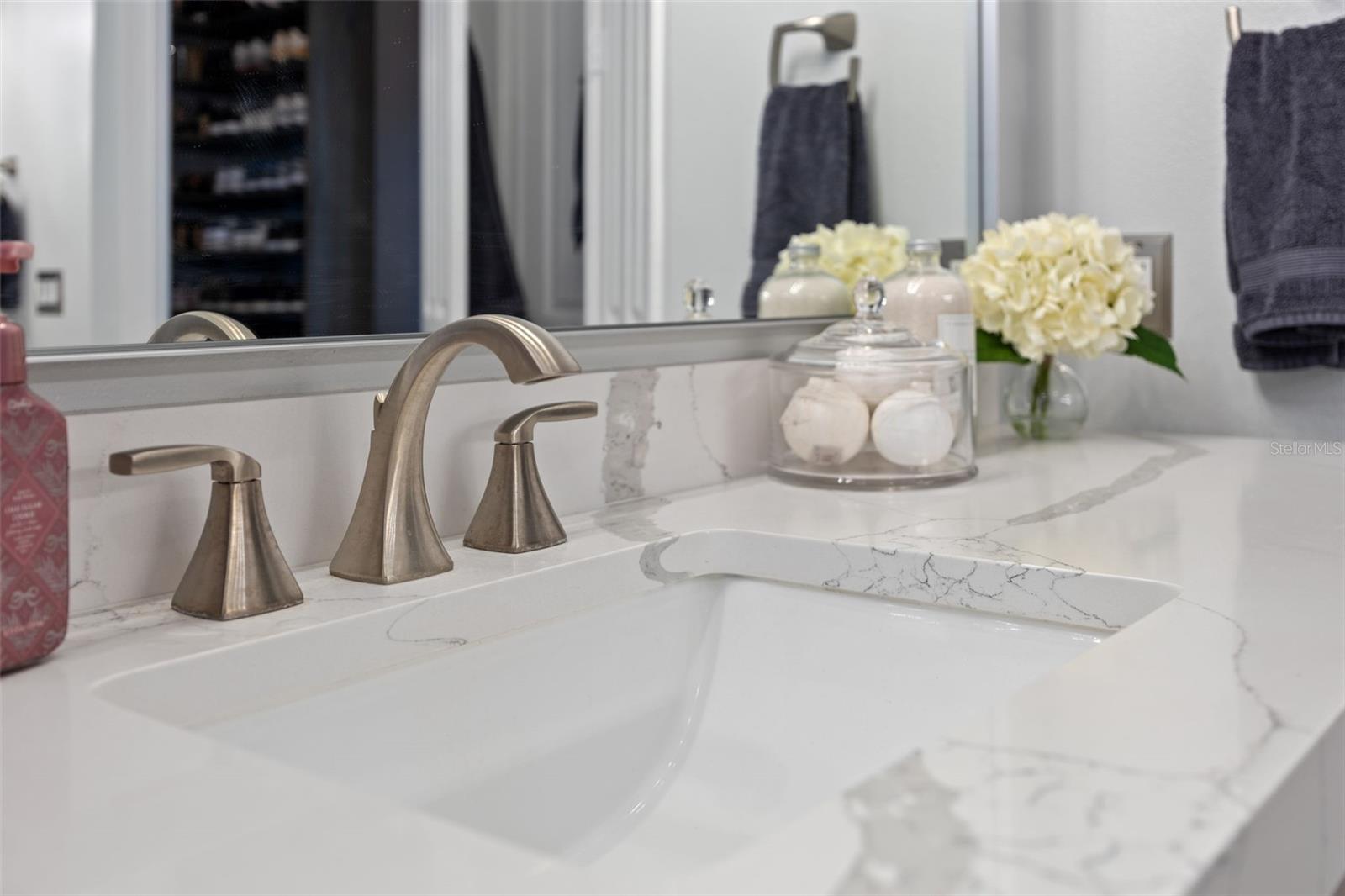 G5096890 Property Photo