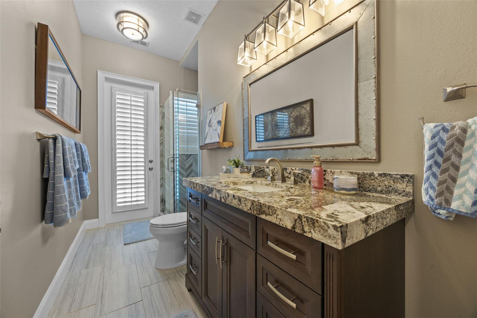 G5096890 Property Photo