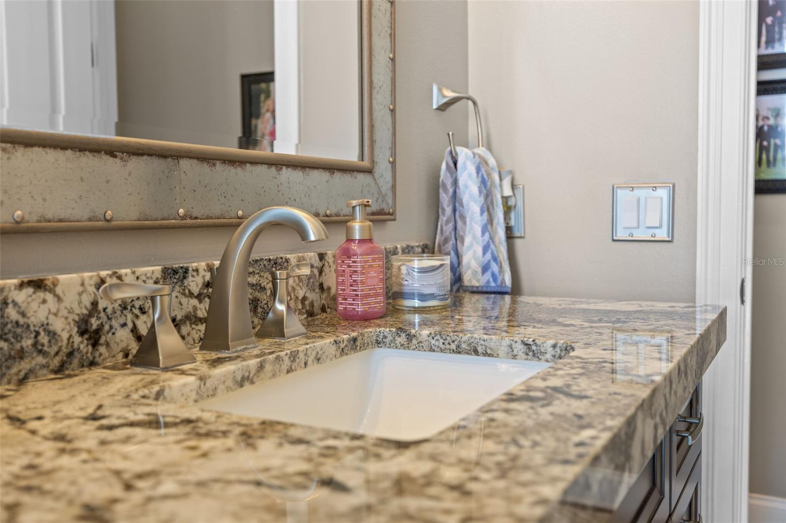 G5096890 Property Photo