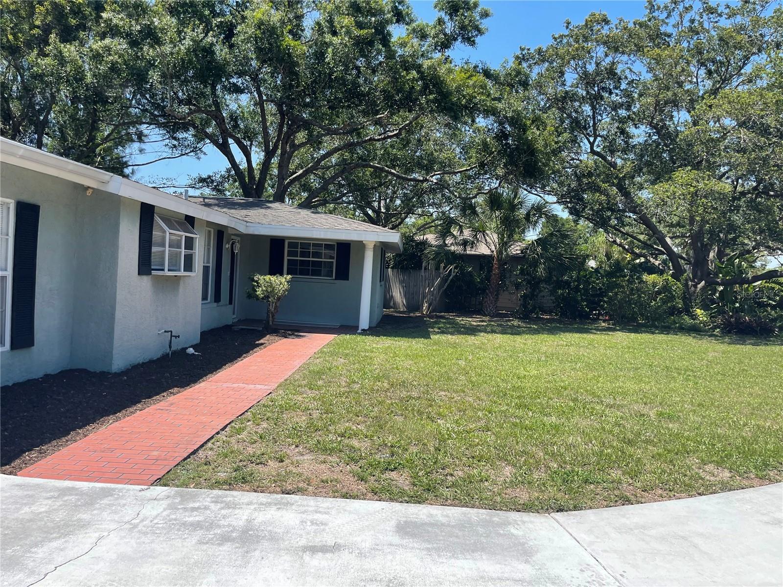 236 DAVIS BLVD, SARASOTA, FL, 34237