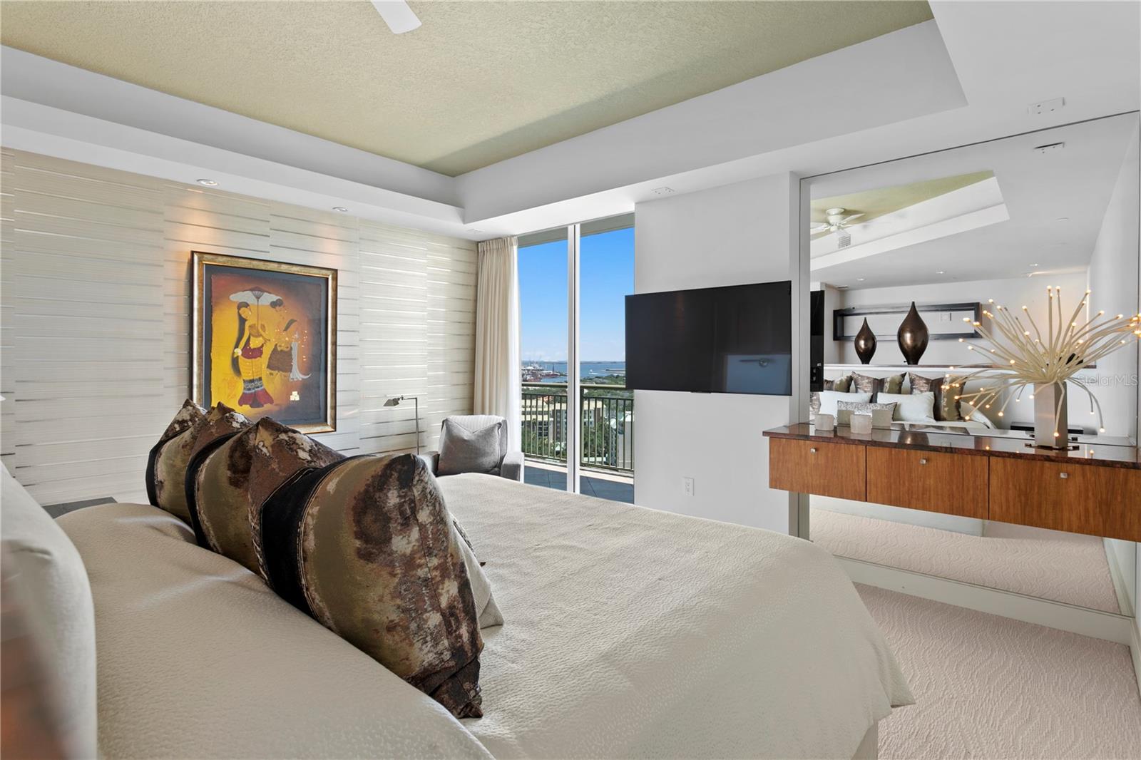 450 KNIGHTS RUN AVE #1704, TAMPA, FL, 33602