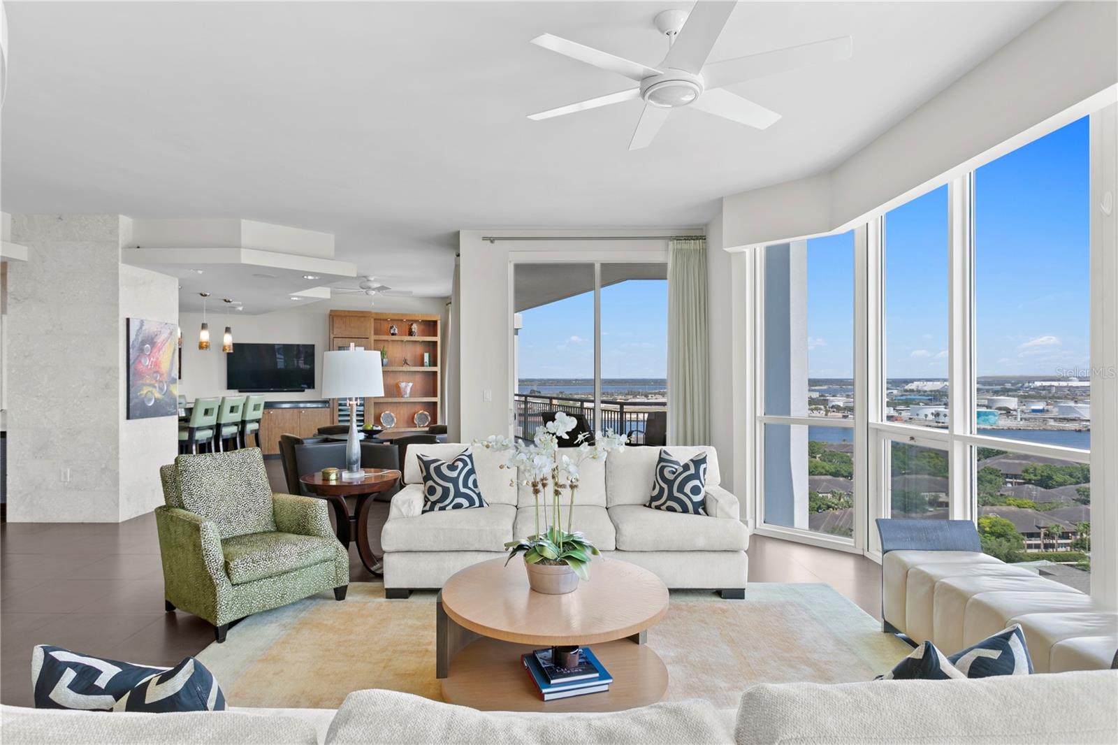 450 KNIGHTS RUN AVE #1704, TAMPA, FL, 33602