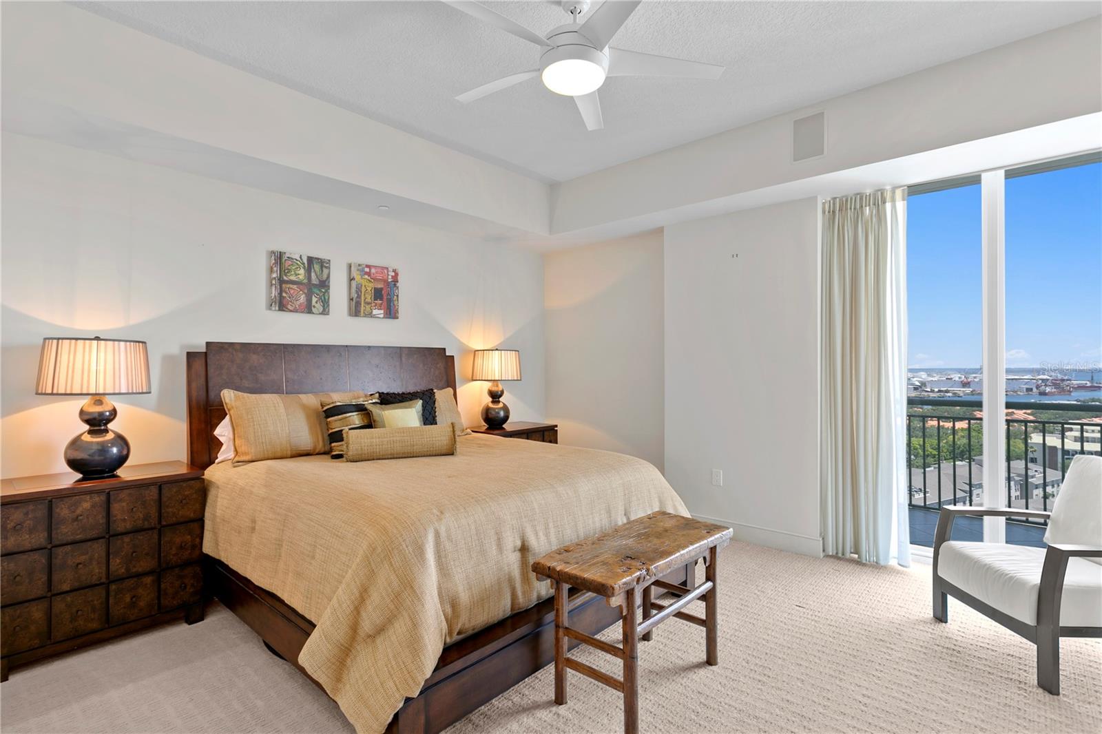 450 KNIGHTS RUN AVE #1704, TAMPA, FL, 33602