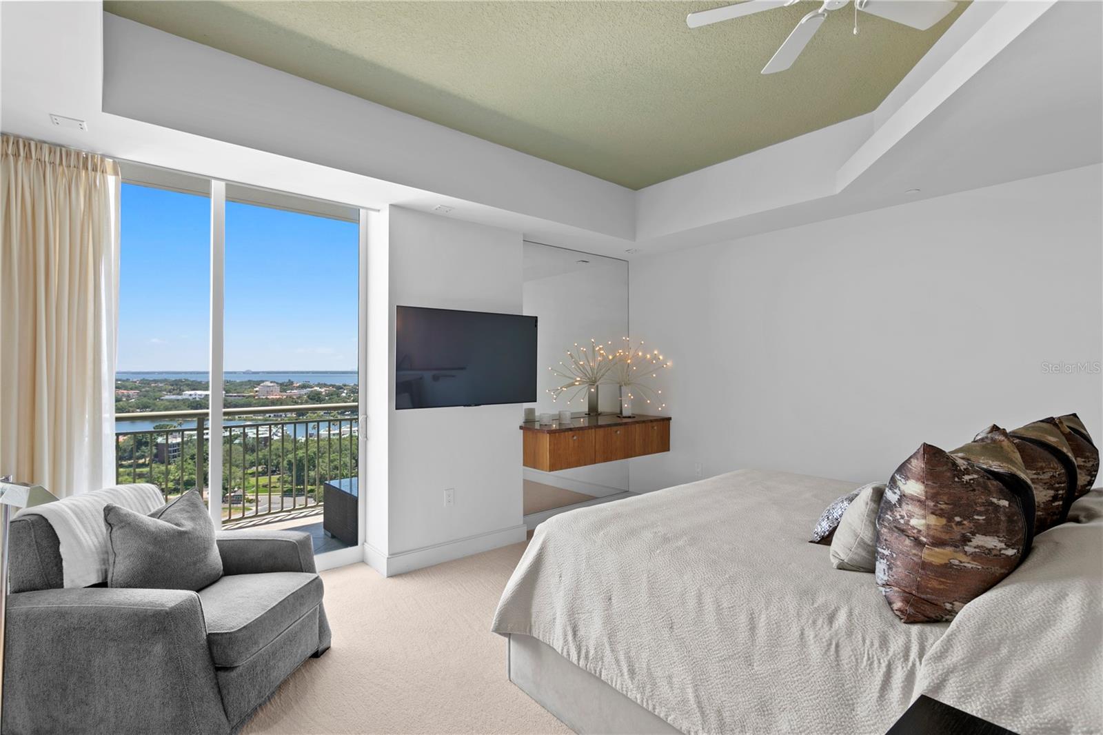 450 KNIGHTS RUN AVE #1704, TAMPA, FL, 33602