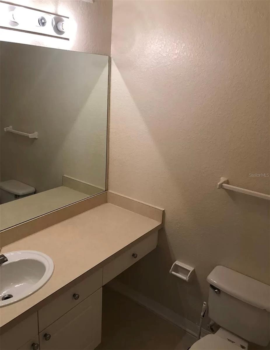 18001 RICHMOND PLACE DR #520, TAMPA, FL, 33647