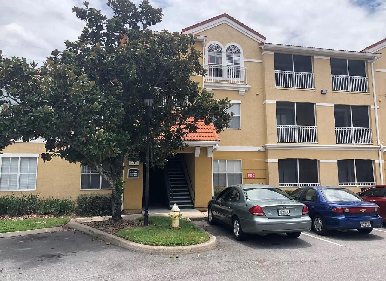 18001 RICHMOND PLACE DR #520, TAMPA, FL, 33647