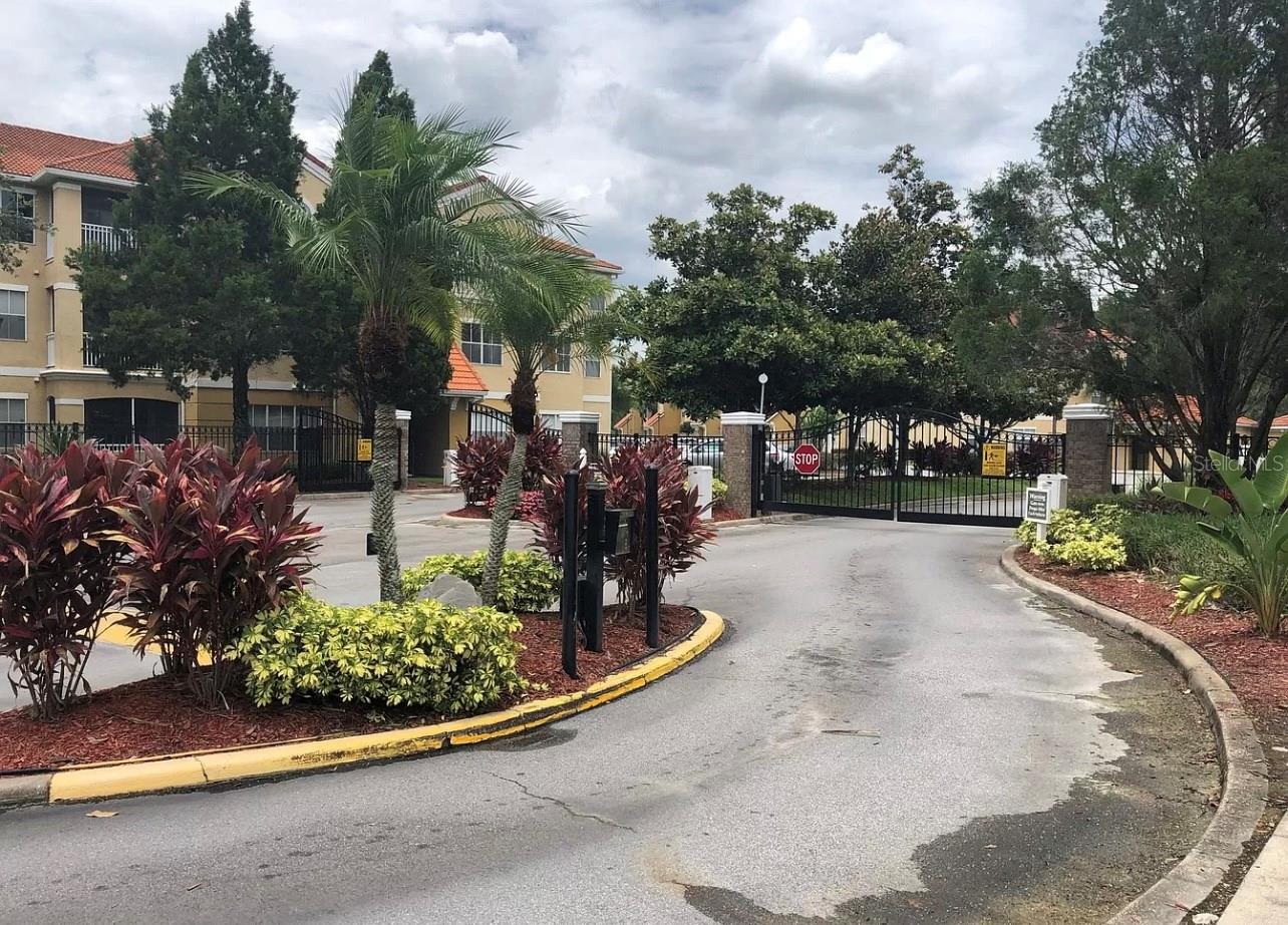 18001 RICHMOND PLACE DR #520, TAMPA, FL, 33647