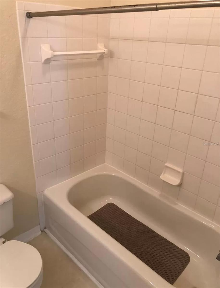 18001 RICHMOND PLACE DR #520, TAMPA, FL, 33647