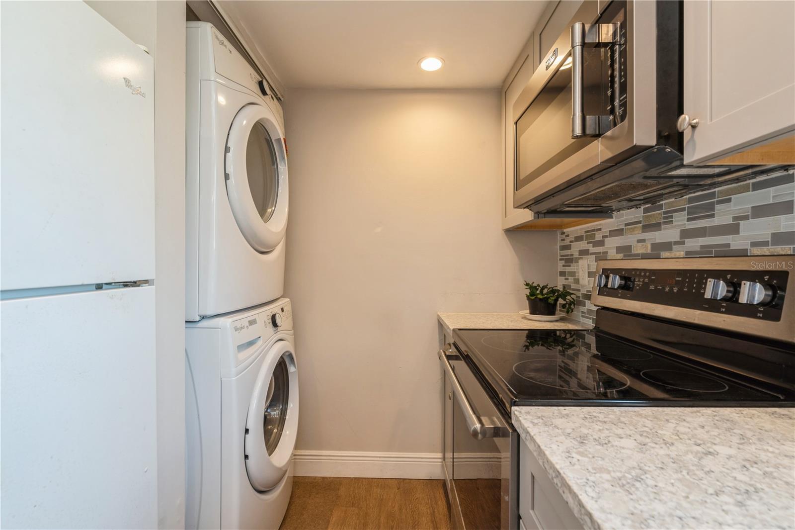 527 CAPE CORAL PKWY W #4, CAPE CORAL, FL, 33914