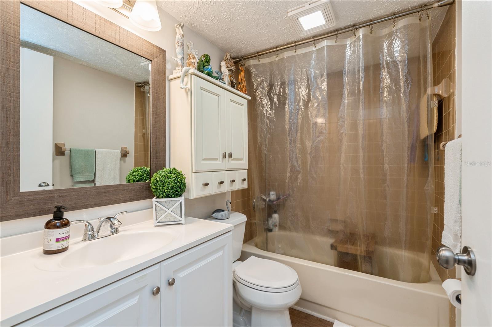 527 CAPE CORAL PKWY W #4, CAPE CORAL, FL, 33914