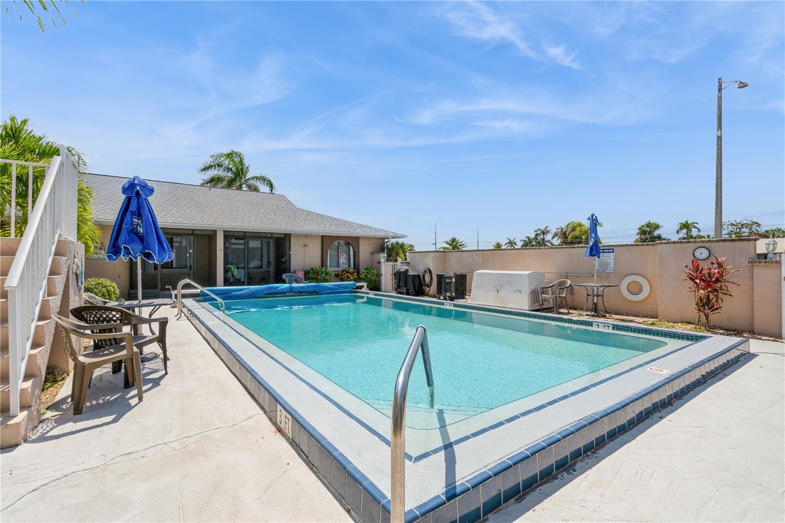 527 CAPE CORAL PKWY W #4, CAPE CORAL, FL, 33914