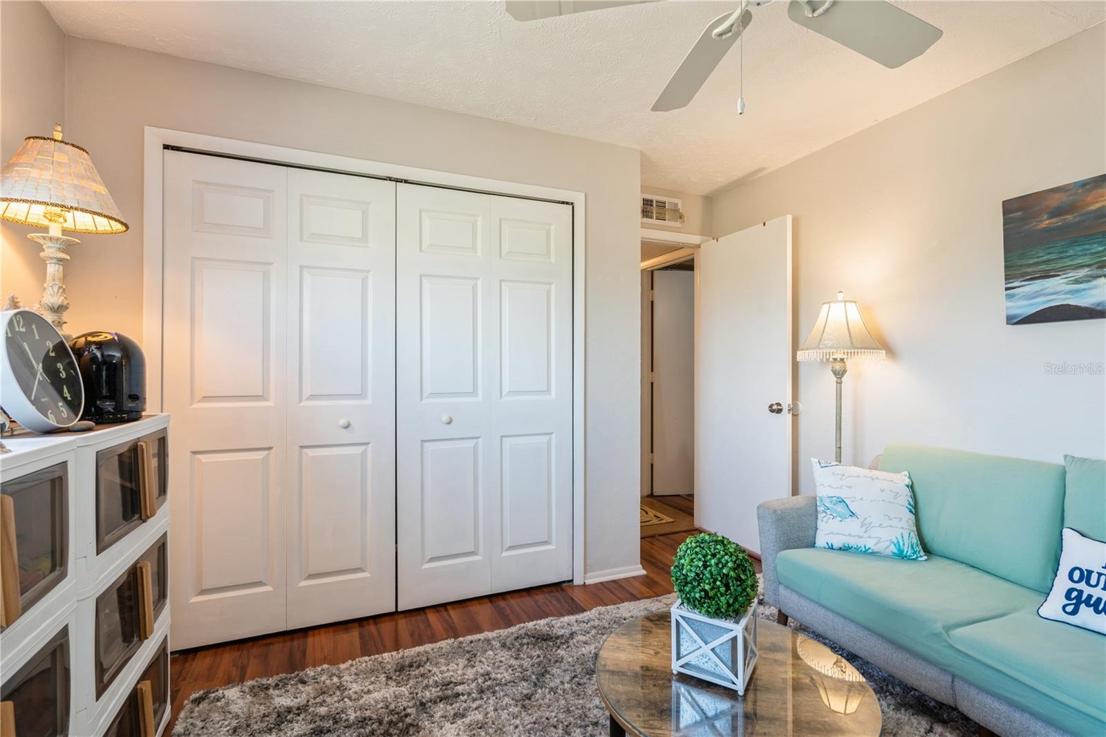 527 CAPE CORAL PKWY W #4, CAPE CORAL, FL, 33914