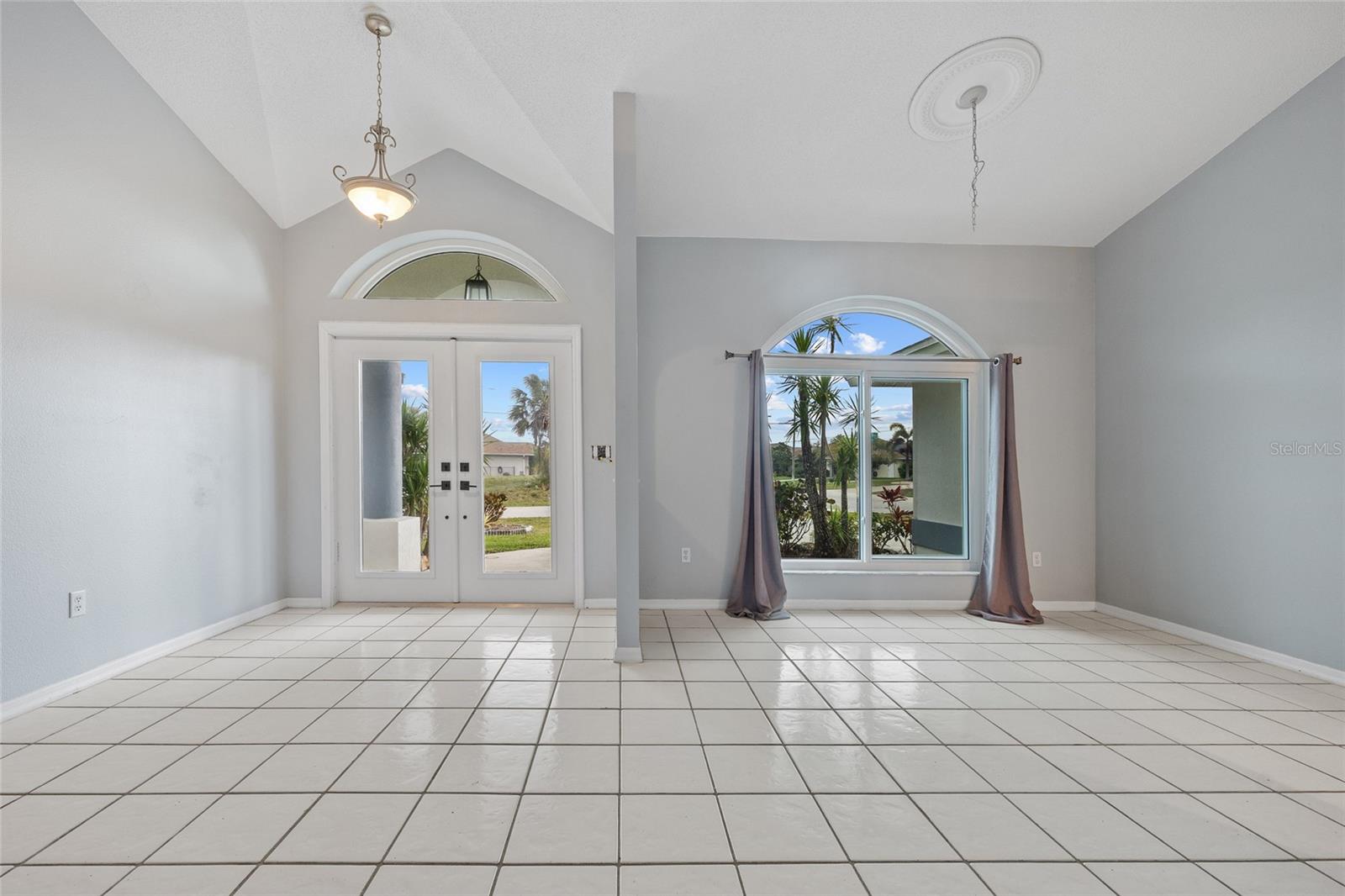 1 SPORTSMAN WAY, ROTONDA WEST, FL, 33947