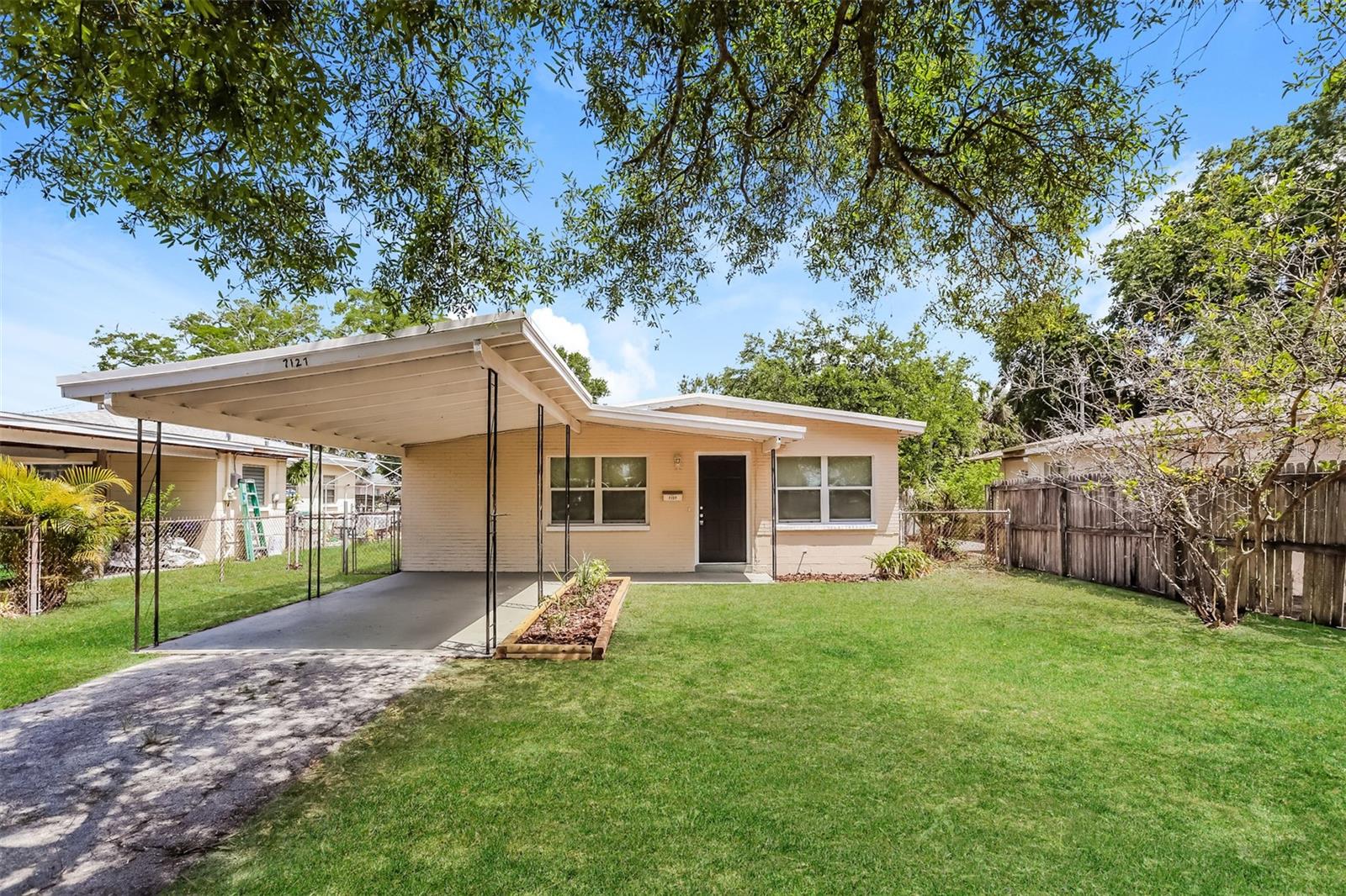 7127 32ND AVE N, ST PETERSBURG, FL, 33710