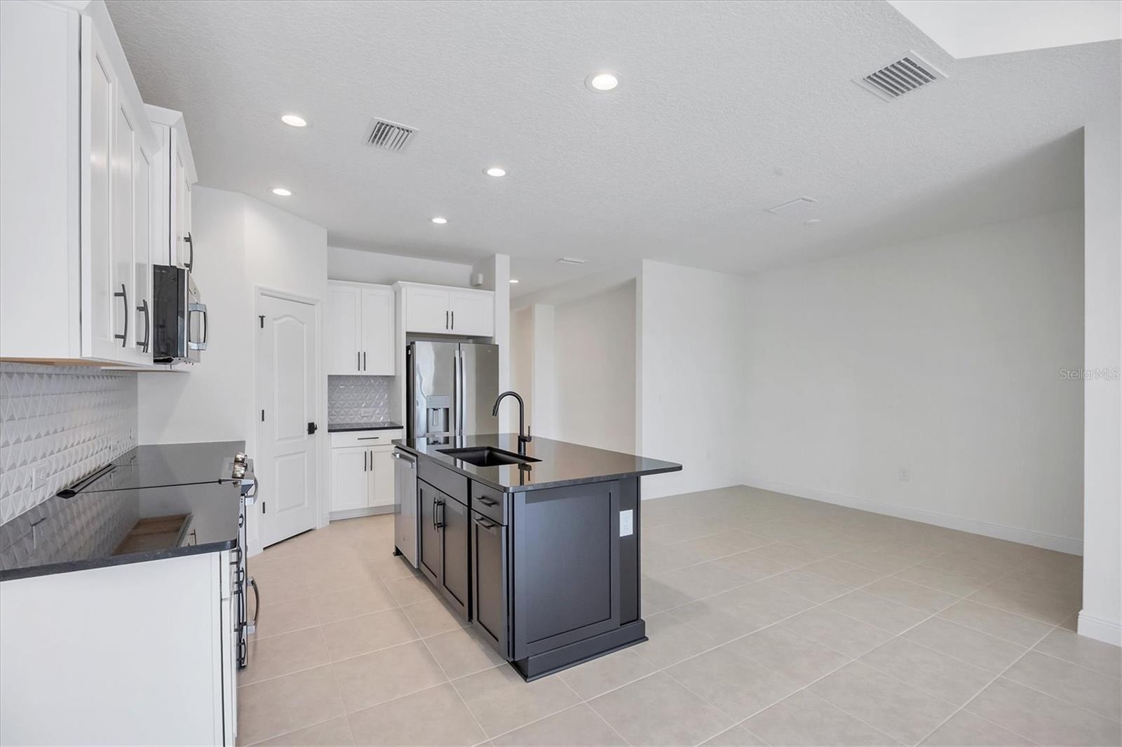 281 POTENZA LOOP, NOKOMIS, FL, 34275