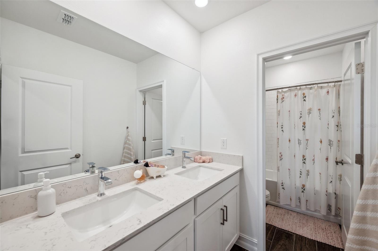 22294 STORYBOOK CABIN WAY, LAND O LAKES, FL, 34637