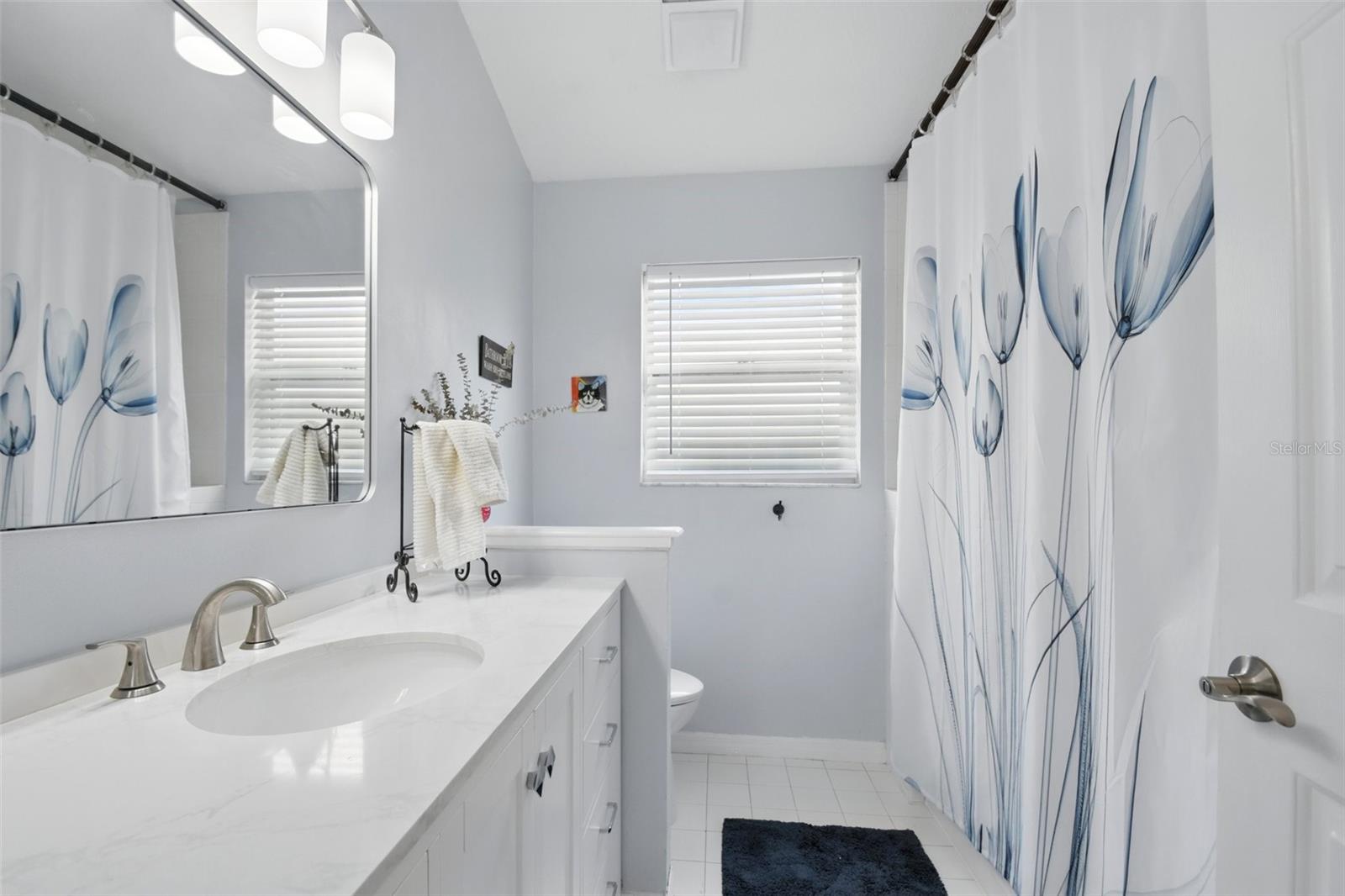 811 WAYNE AVE, ALTAMONTE SPRINGS, FL, 32701